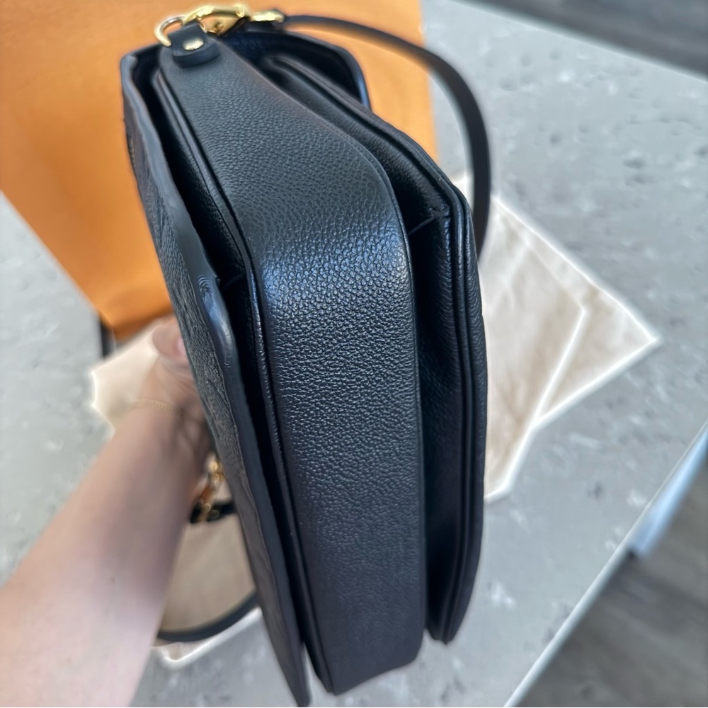 Louis Vuitton Black Monogram Empreinte Pochette Metis Crossbody Bag - Picture 8 of 15